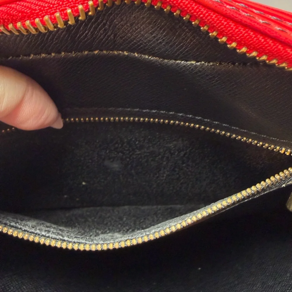 Louis Vuitton Trocadero 27 Red Epi Leather Crossbody Unisex